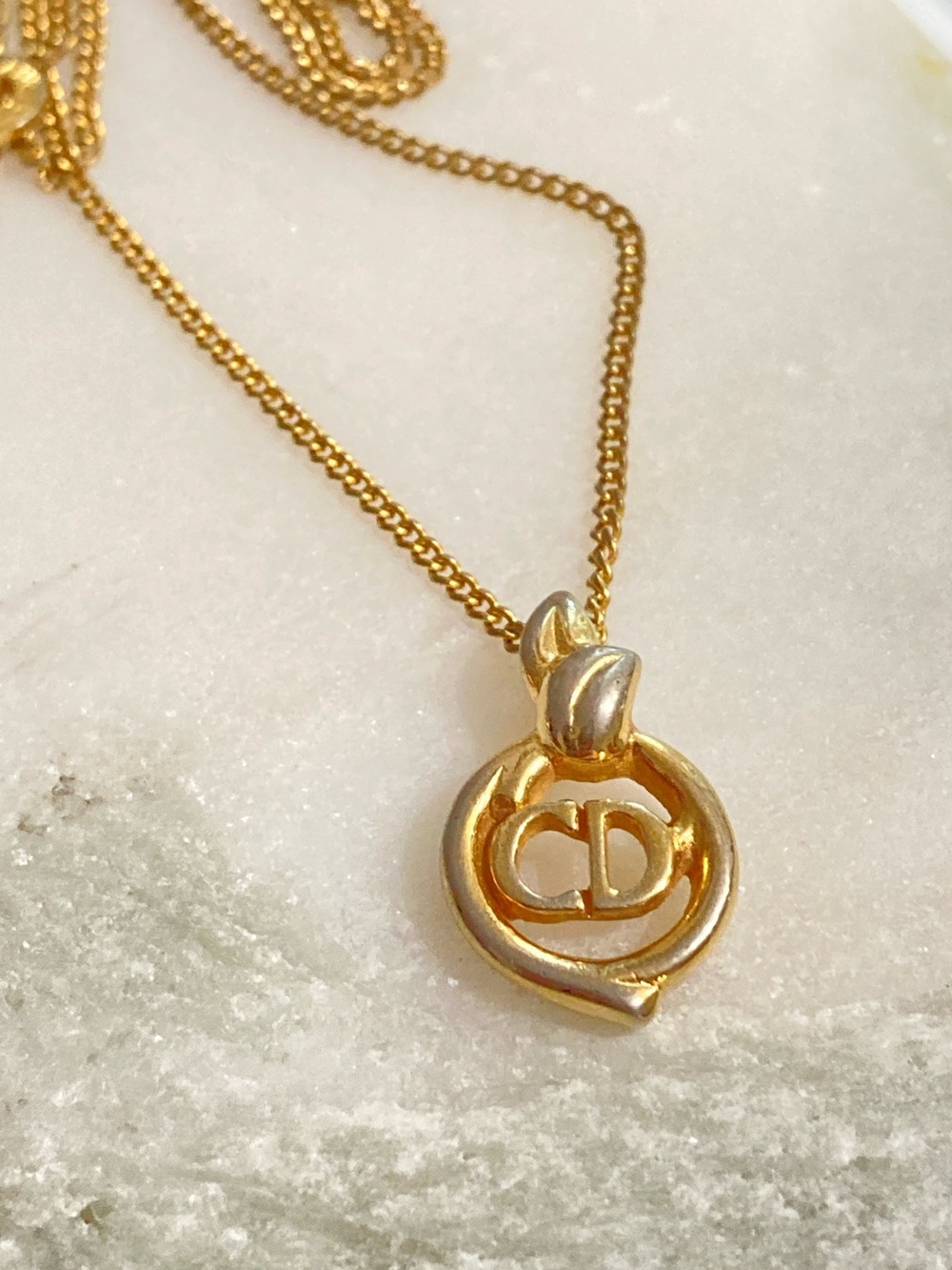 🍑 Dior Vintage Necklace
